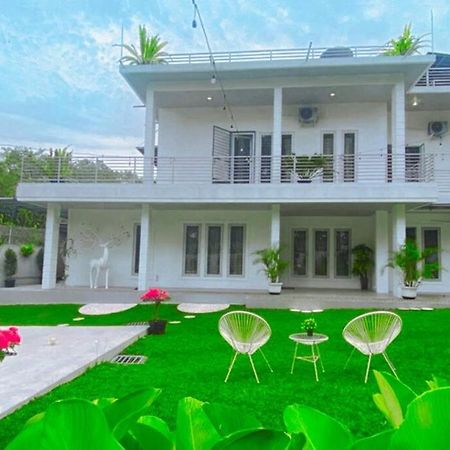 Garden Villa By Villapedia Bogor Eksteriør bilde